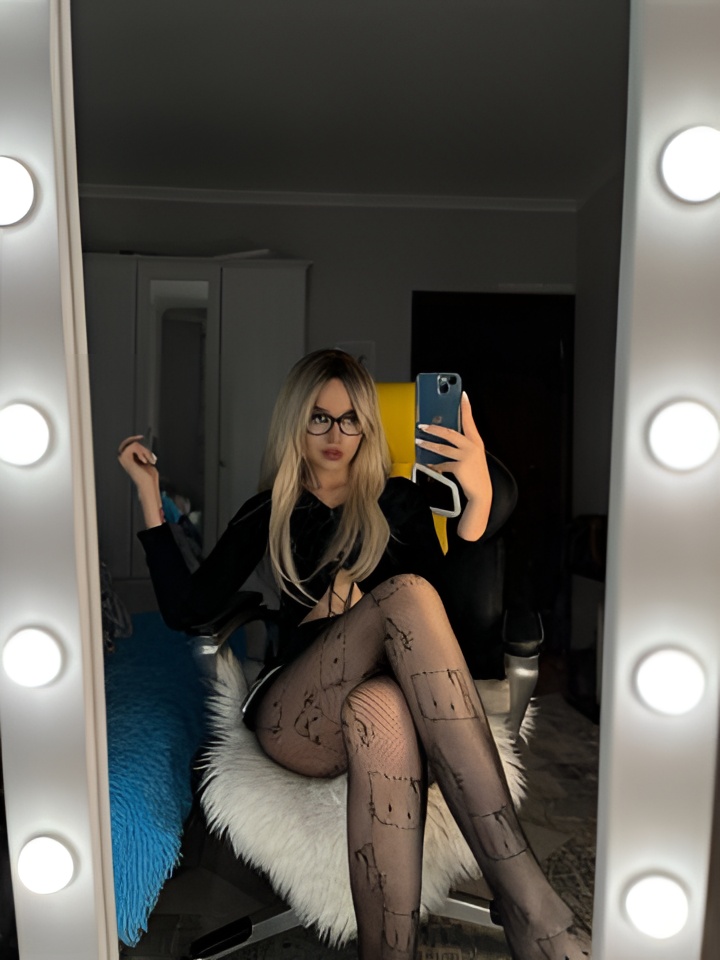 Фариза привлекальеная девушка из Котласа цена от 1500 руб