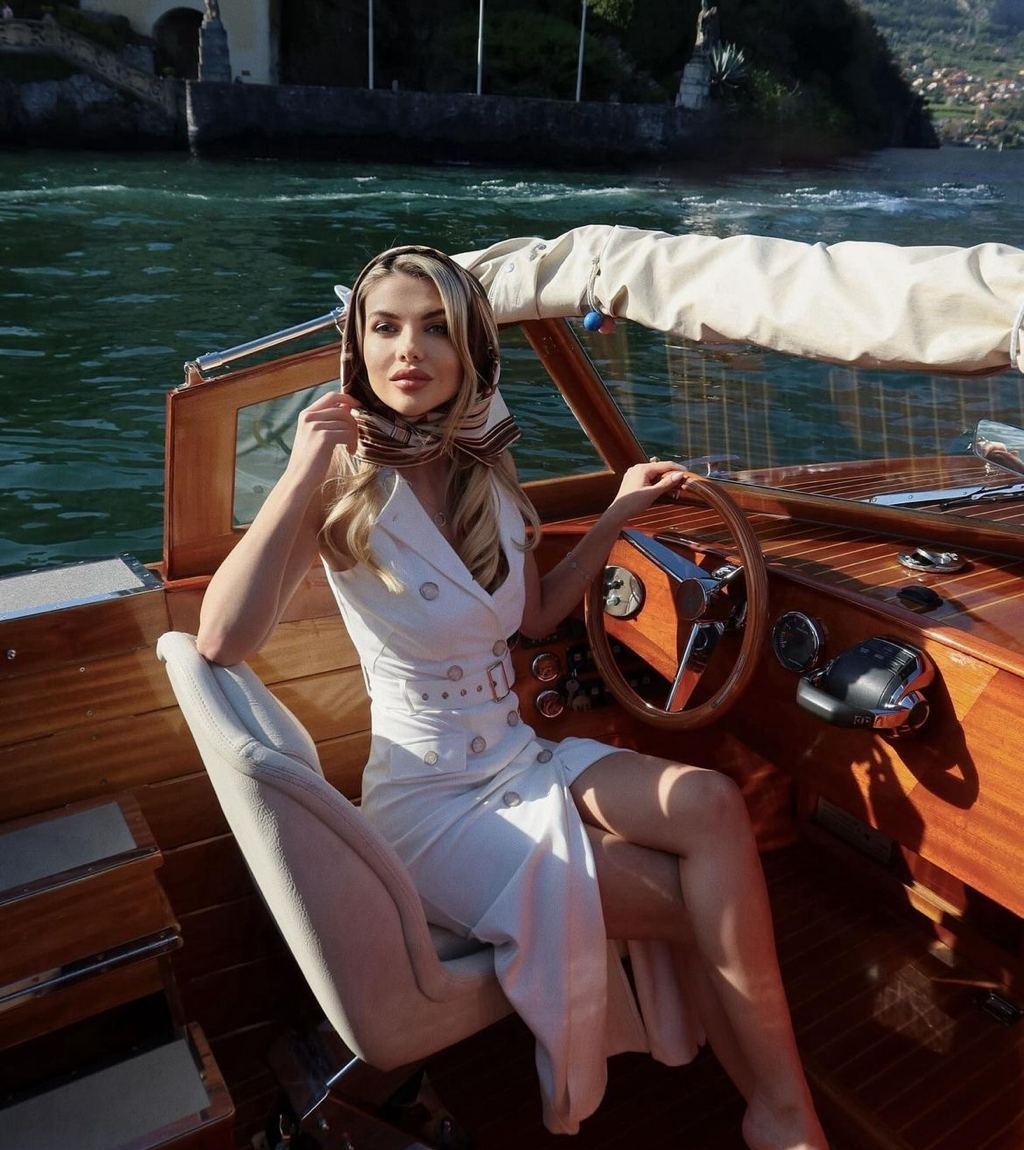 Яна привлекальеная девушка из Котласа цена от 10000 руб