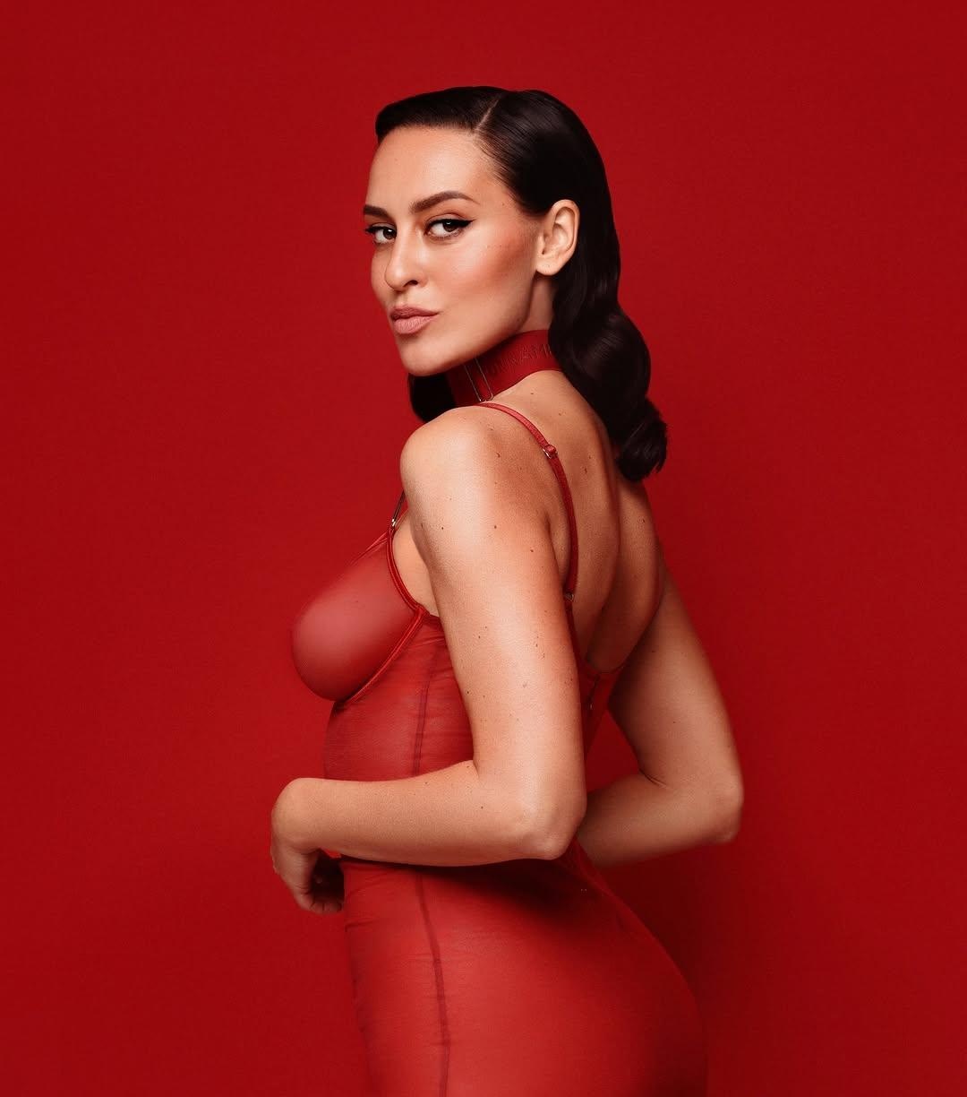 Диана привлекальеная девушка из Котласа цена от 7000 руб