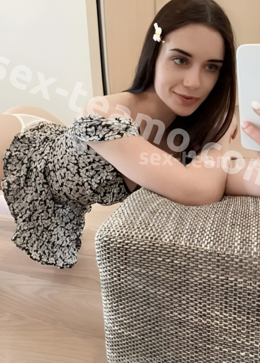 Елена привлекательная девушка из Котласа цена от 2500 руб