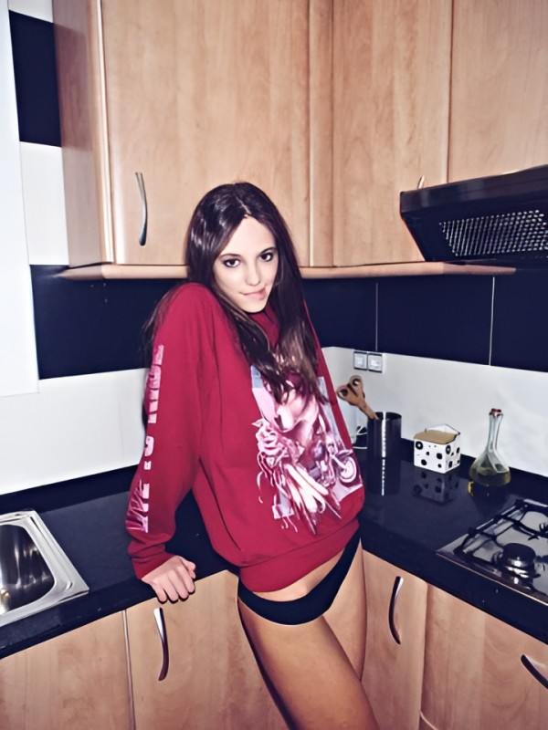 Лейла привлекательная девушка из Котласа цена от 1500 руб