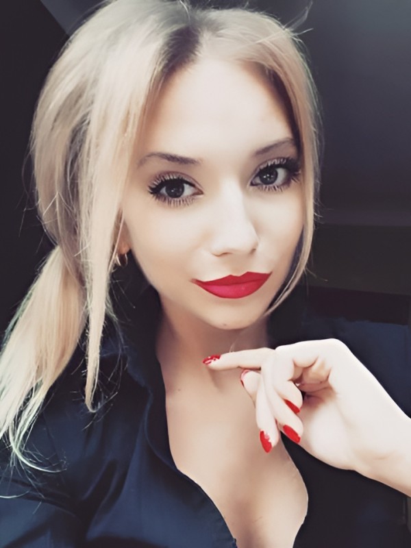 Лиза привлекательная девушка из Котласа цена от 5000 руб