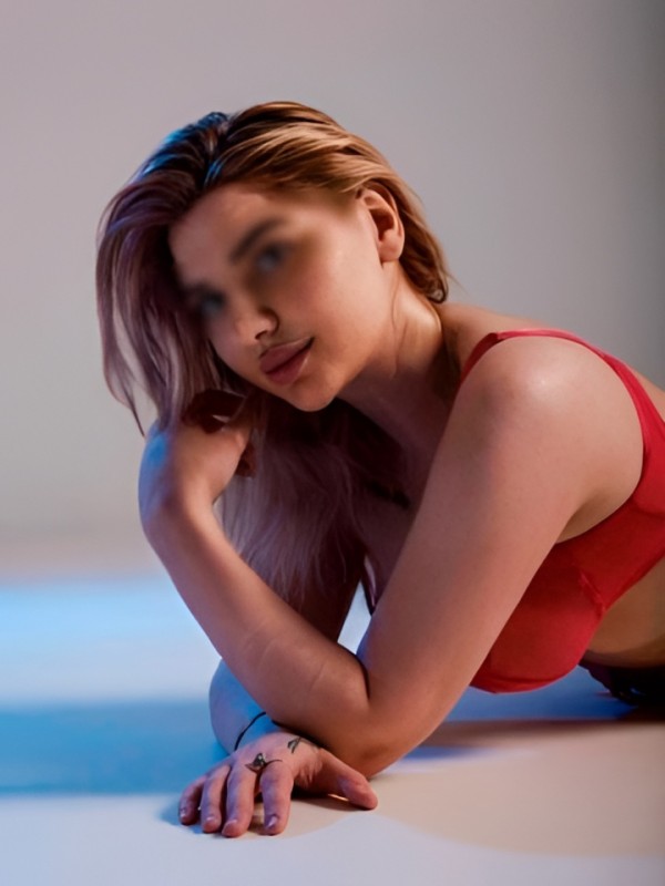 Наташа привлекательная девушка из Котласа цена от 3000 руб