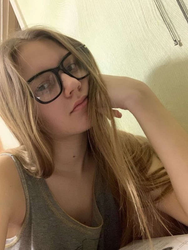 Дарья привлекательная девушка из Котласа цена от 3000 руб